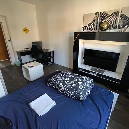 Nearwoehrderseaandstation Hotel Nuremberg Bagian luar foto