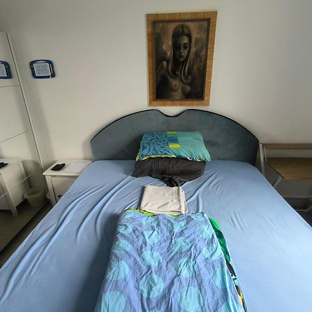 Nearwoehrderseaandstation Hotel Nuremberg Bagian luar foto