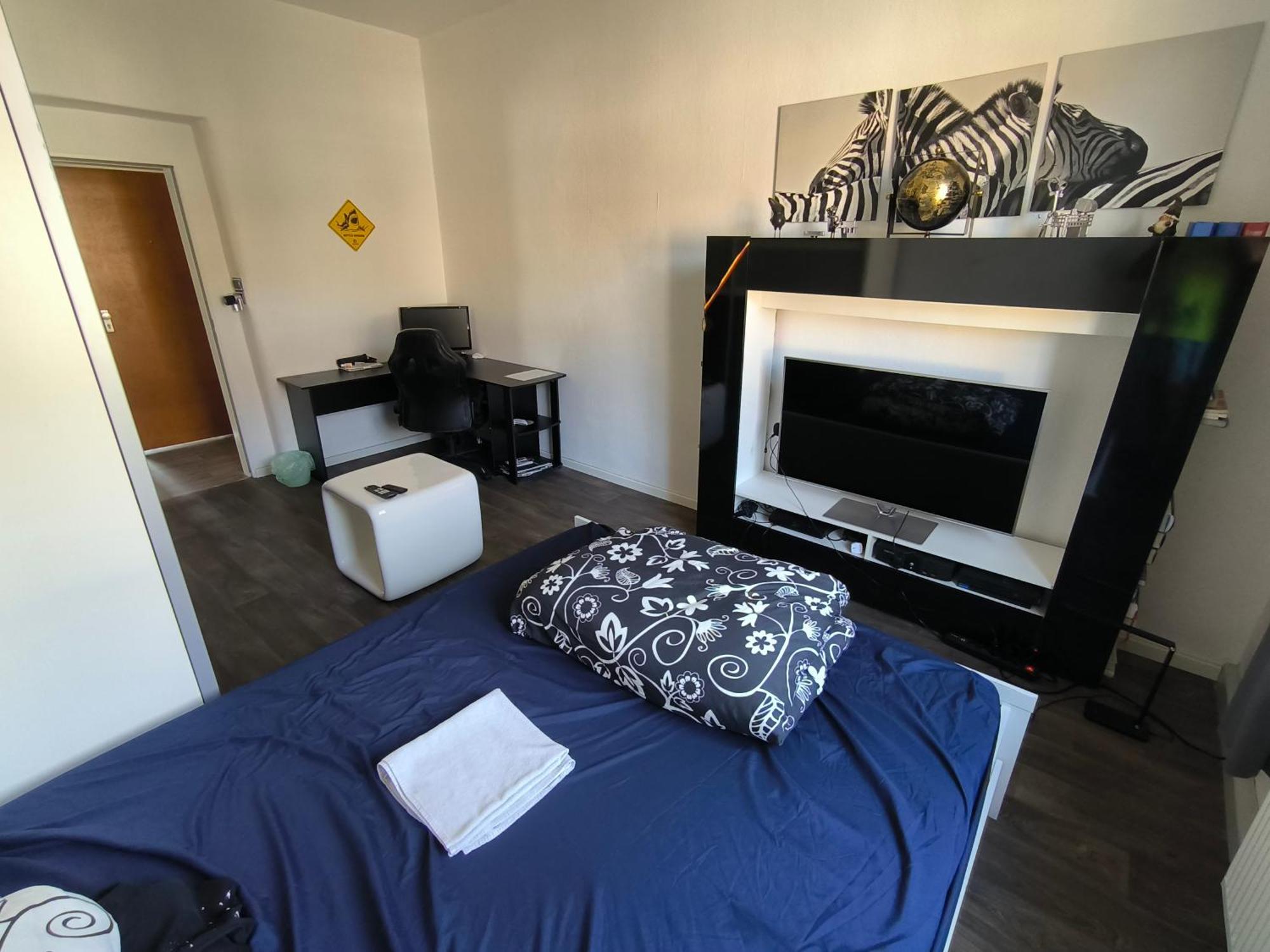 Nearwoehrderseaandstation Hotel Nuremberg Bagian luar foto